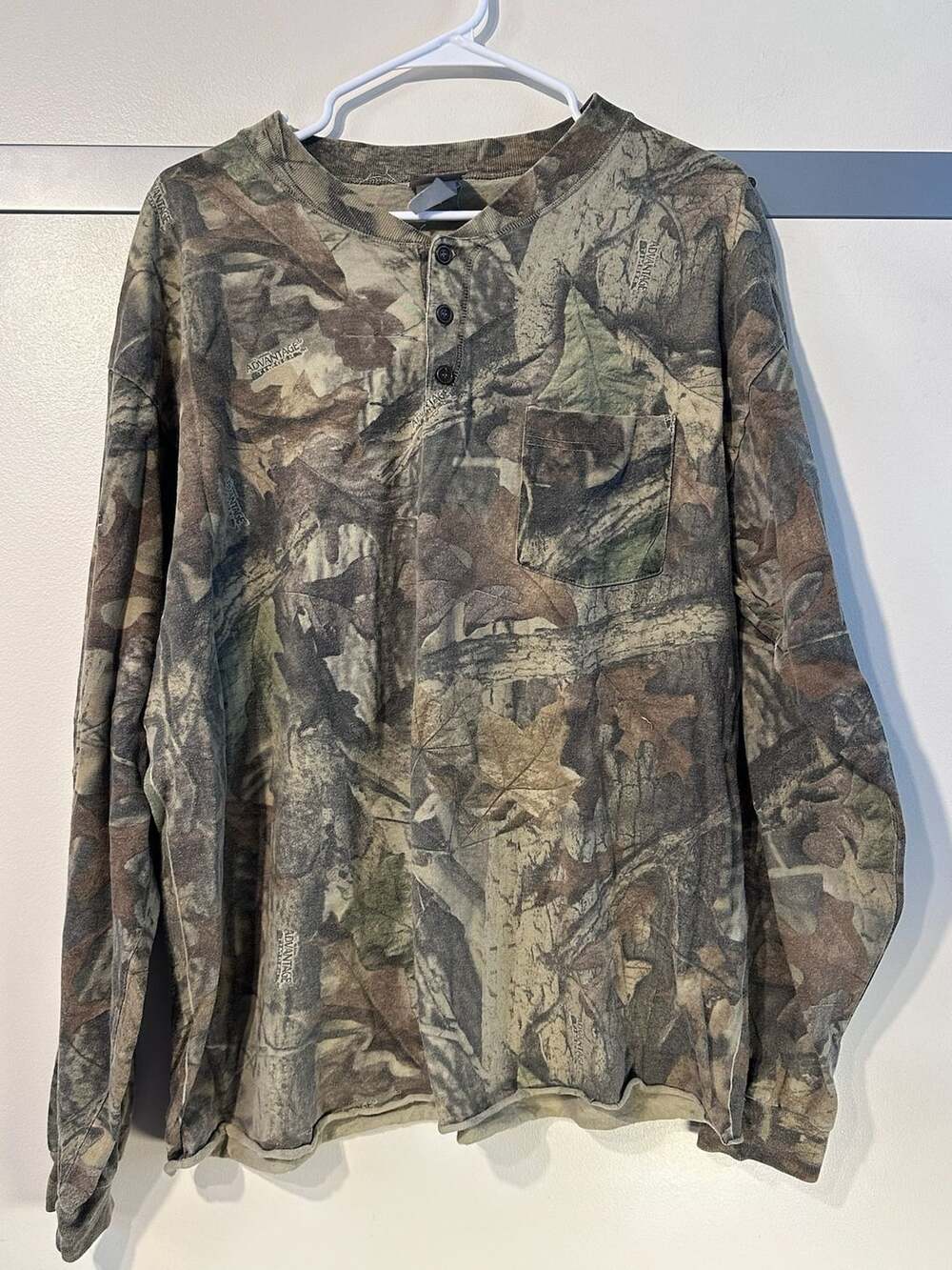 Jerzees Outdoors Advantage Timber Camo Henley Shirt Size L Long Sleeve